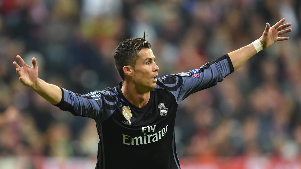 Doblete de Cristiano Ronaldo da triunfo 2-1 al Real Madrid ante el Bayern Múnich 