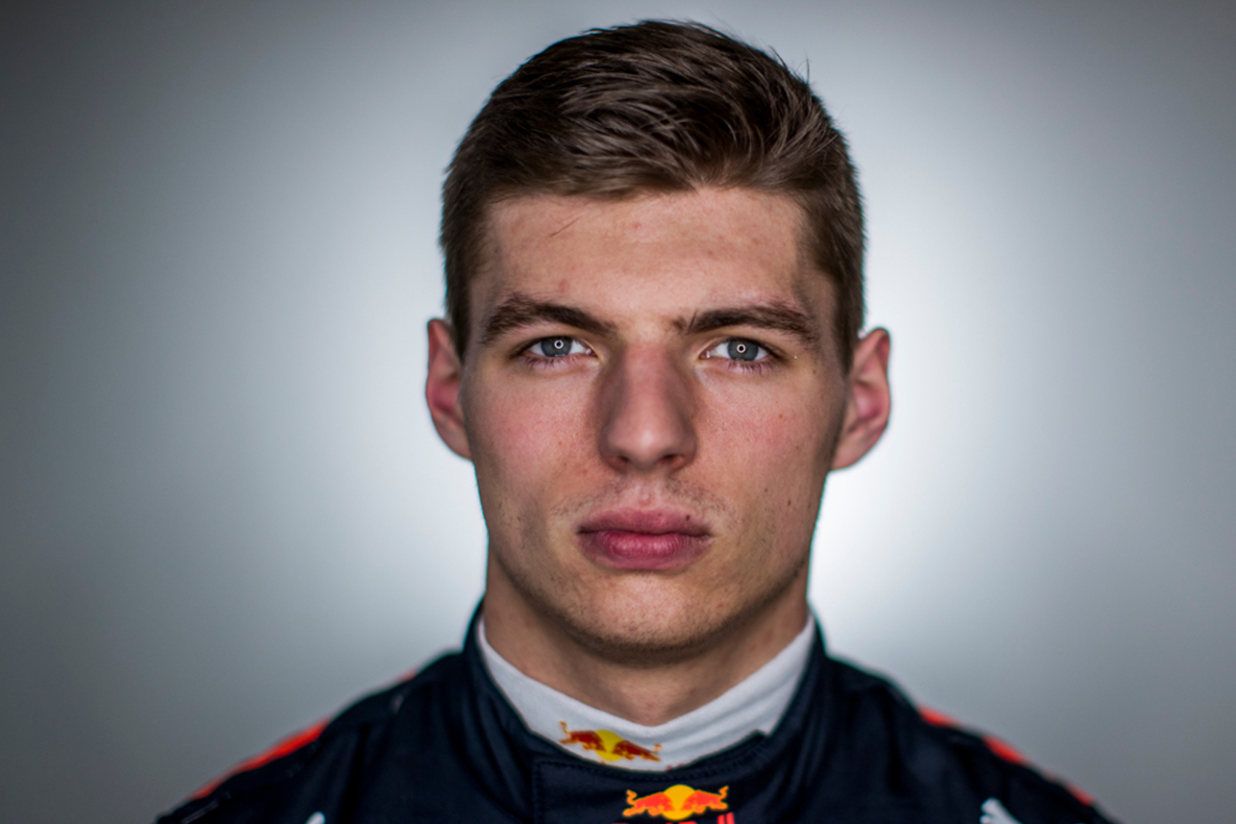 Max Verstappen renueva con Red Bull hasta finales del 2020