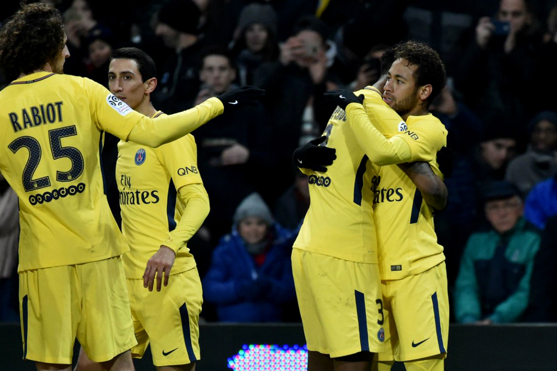 Neymar le da el triunfo al PSG sobre el Toulouse